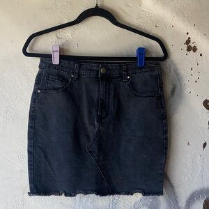 Stylish Black Mini Skirt